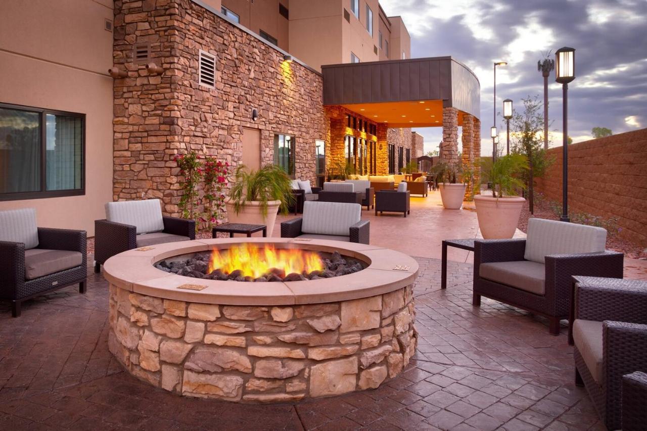 Courtyard By Marriott Phoenix Mesa Gateway Airport Экстерьер фото